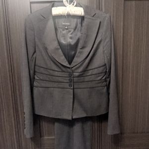 Limited black button women's suit
